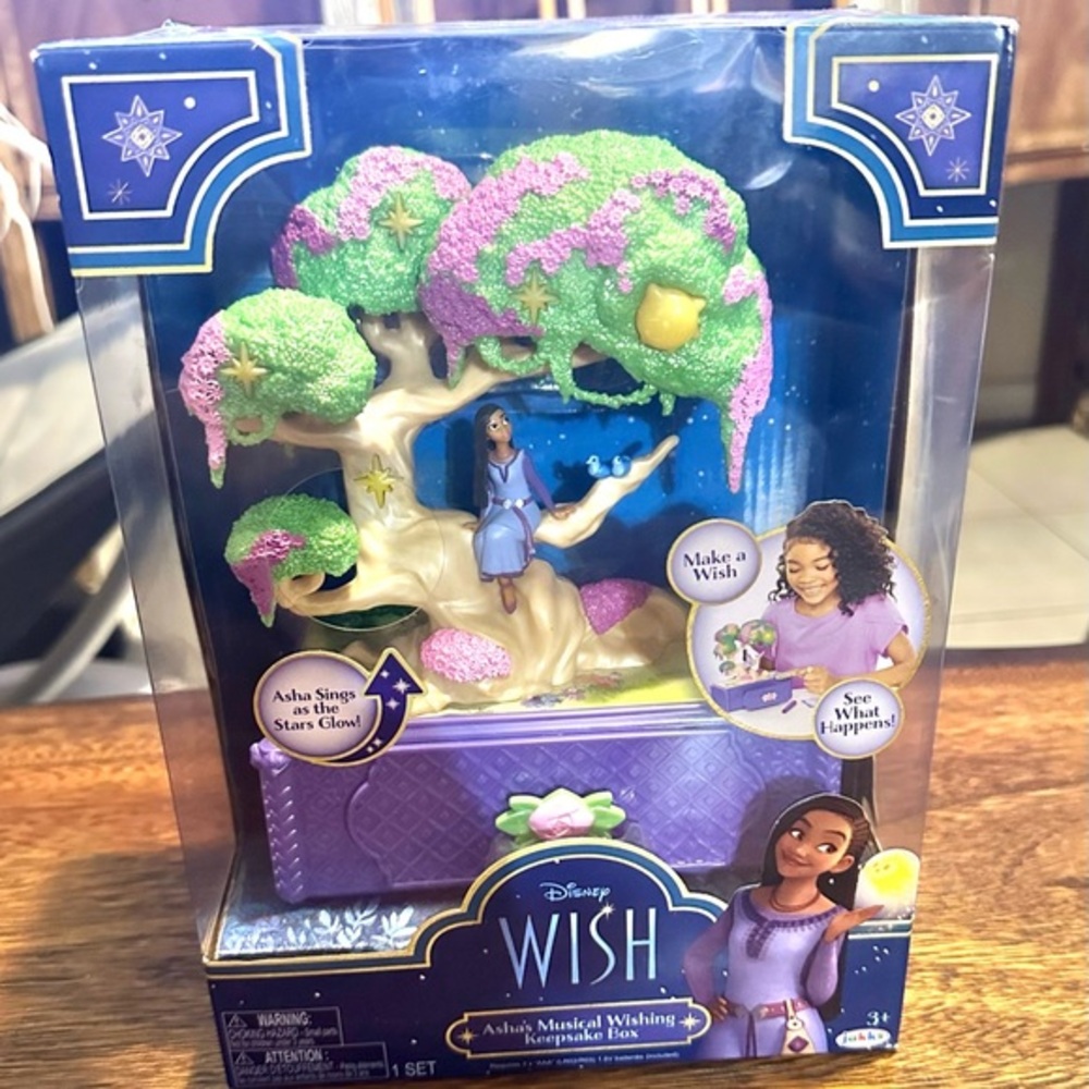Disney WISH Movie ASHAS MUSICAL WISHING KEEPSAKE BOX Lights & Sound NIB